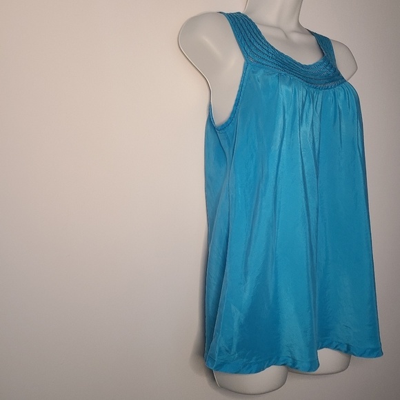 Banana Republic Blue Silk Sleeveless Blouse M - Picture 2 of 6